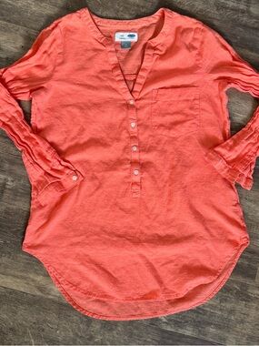 Old Navy Coral Button-Placket Long Sleeve Tunic Top